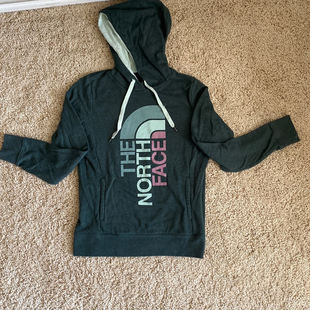 Medium North Face sweatshirt. Gently used.